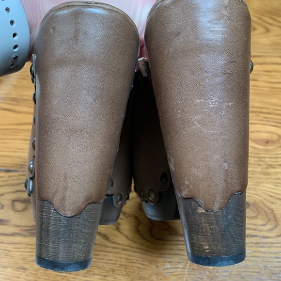 Stuart Weitzman Sequoia Studded Clog in Mousse Buff Calf size 8 made in Spain - Picture 5 of 8